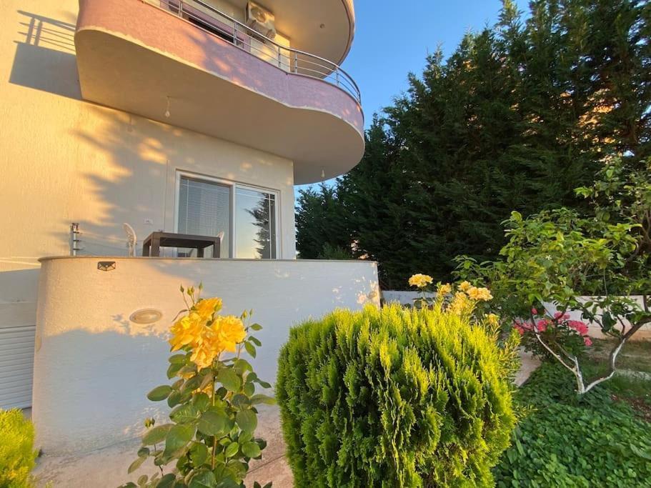 Guesthouse Xhimi Ksamil Eksteriør billede