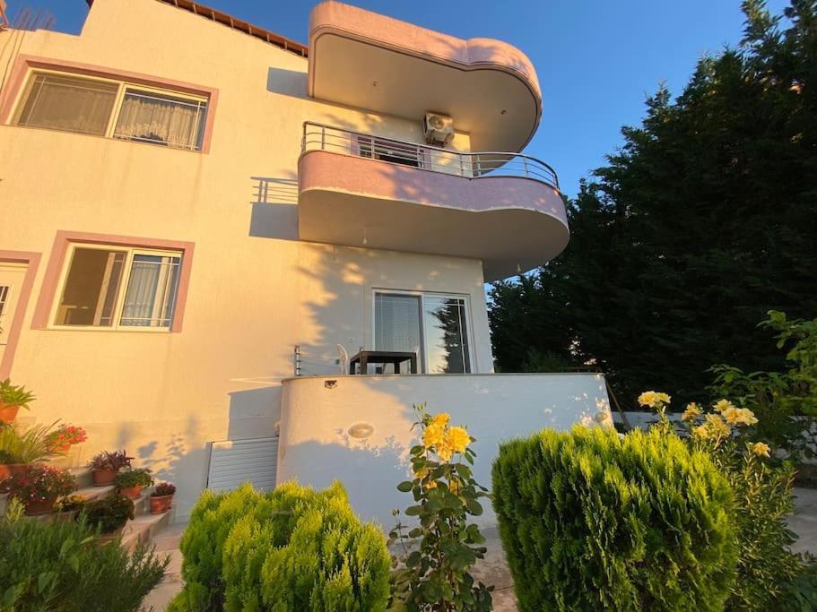 Guesthouse Xhimi Ksamil Eksteriør billede