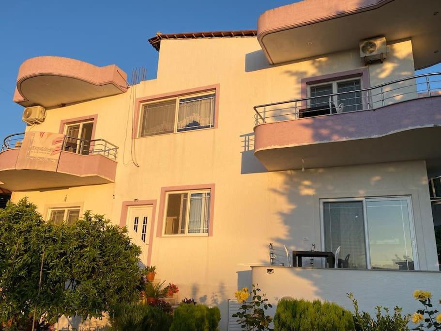 Guesthouse Xhimi Ksamil Eksteriør billede