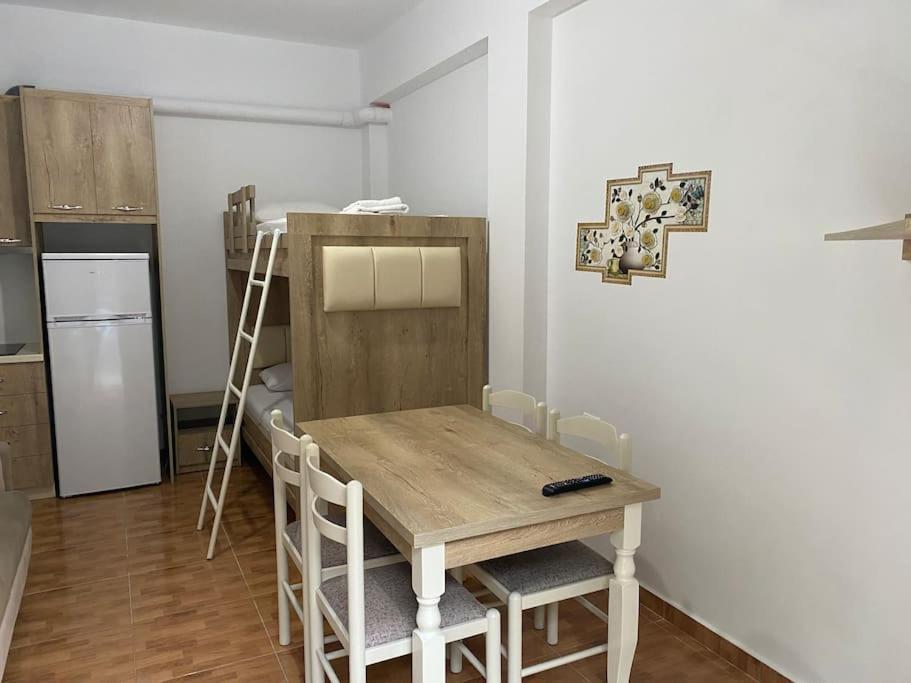 Guesthouse Xhimi Ksamil Eksteriør billede