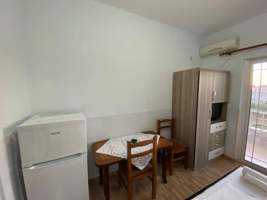 Guesthouse Xhimi Ksamil Eksteriør billede