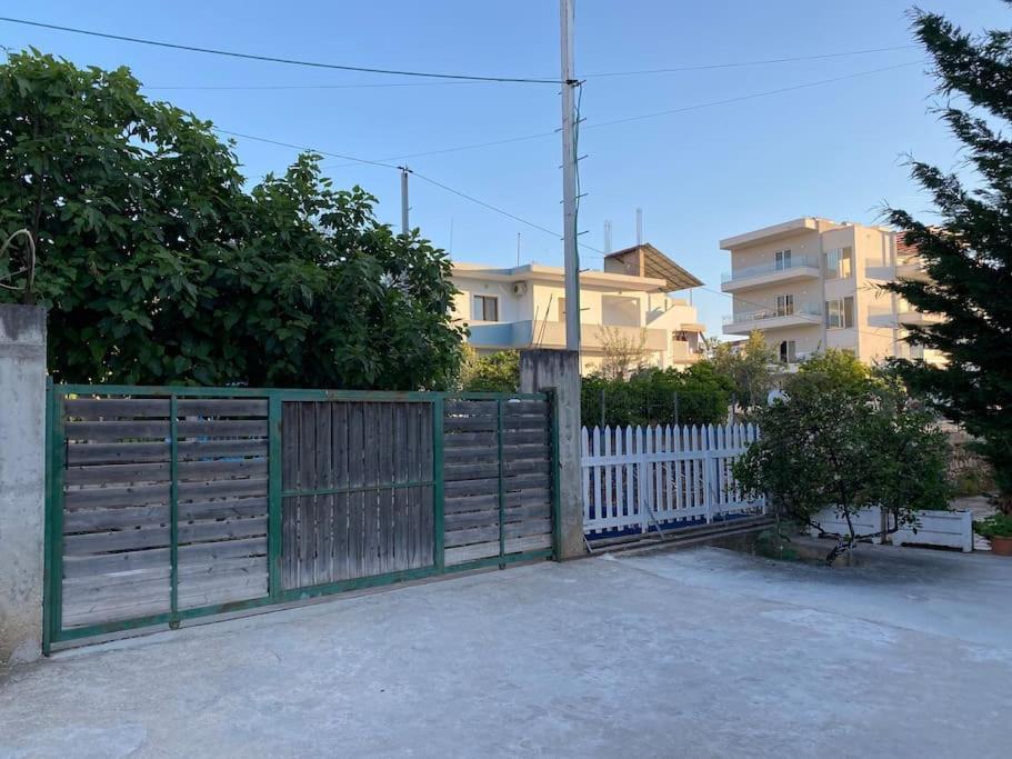 Guesthouse Xhimi Ksamil Eksteriør billede