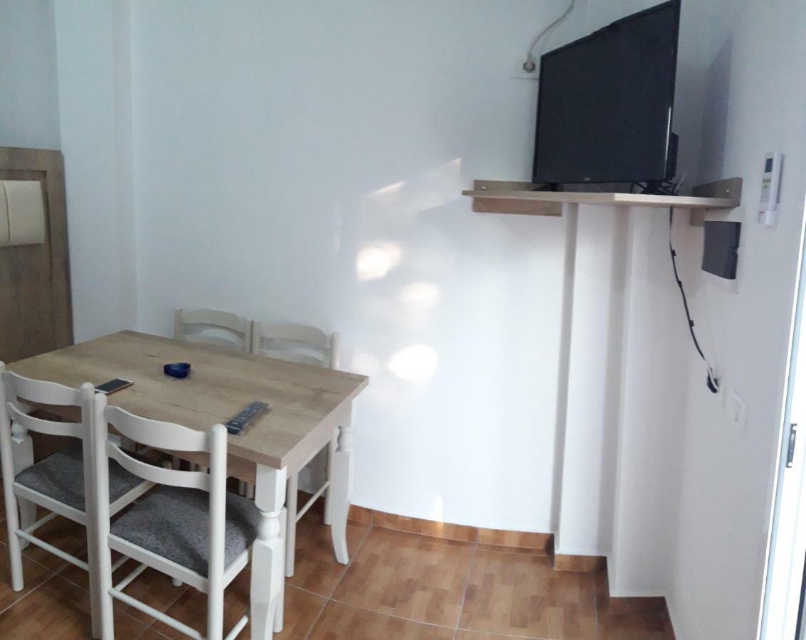 Guesthouse Xhimi Ksamil Eksteriør billede